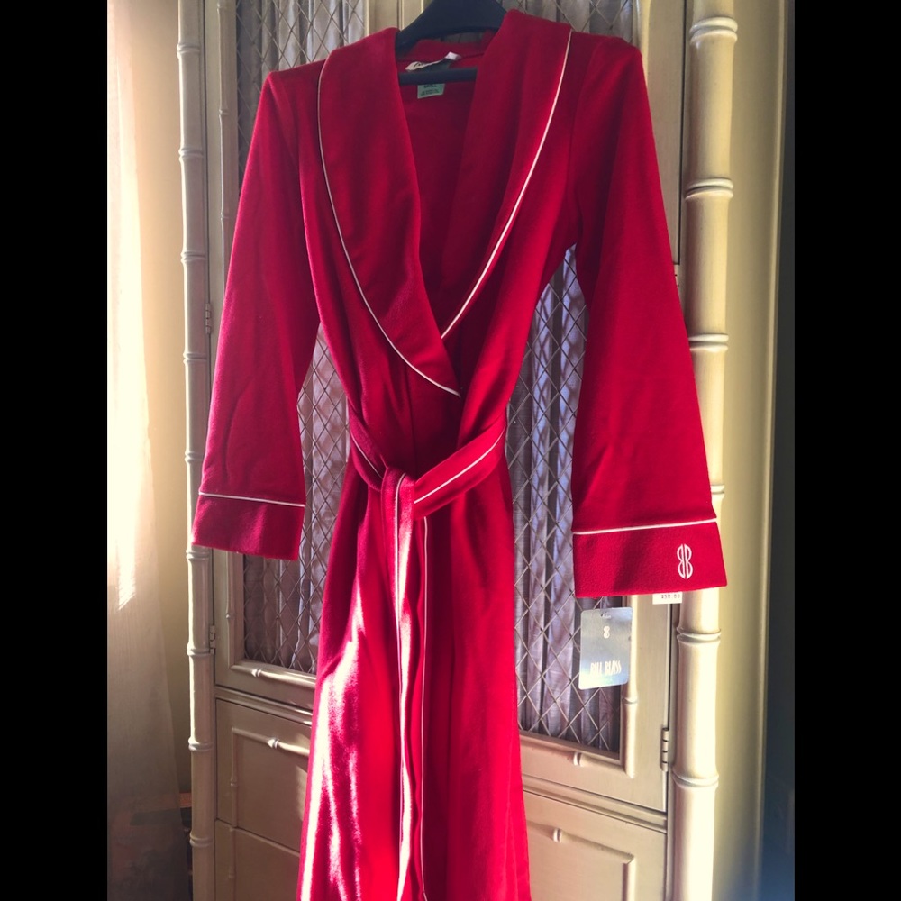 Bill Blass VINTAGE Velvet Long Tapered RED ROBE size small -NEW ,NWT